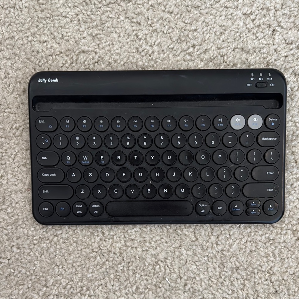 Jelly Comb Wireless Keyboard - Black